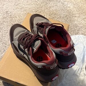 Men's Vans MTE Crosspath Burgundy and Gray, Black